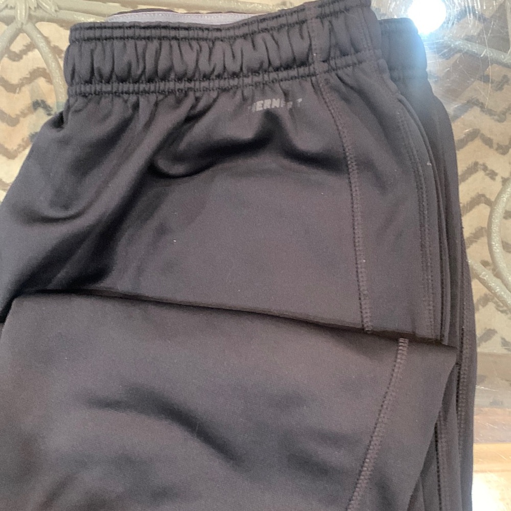Nike men’s sweatpants  xl therma fit